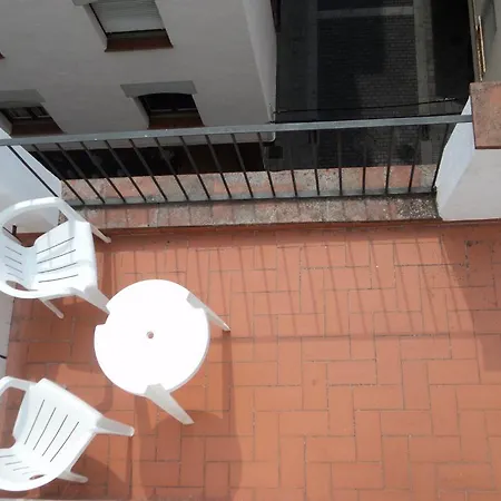 卡莱塔酒店 * 滨海略雷特