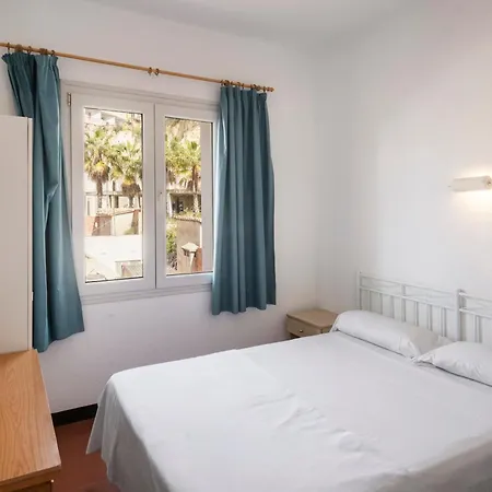 Caleta Hotel