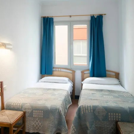 Hotel Caleta *
